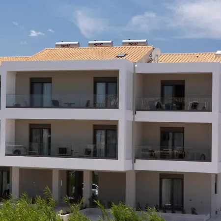 Achillion Apart-hotel 4*