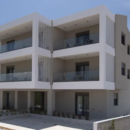 Achillion Aparthotel 4*